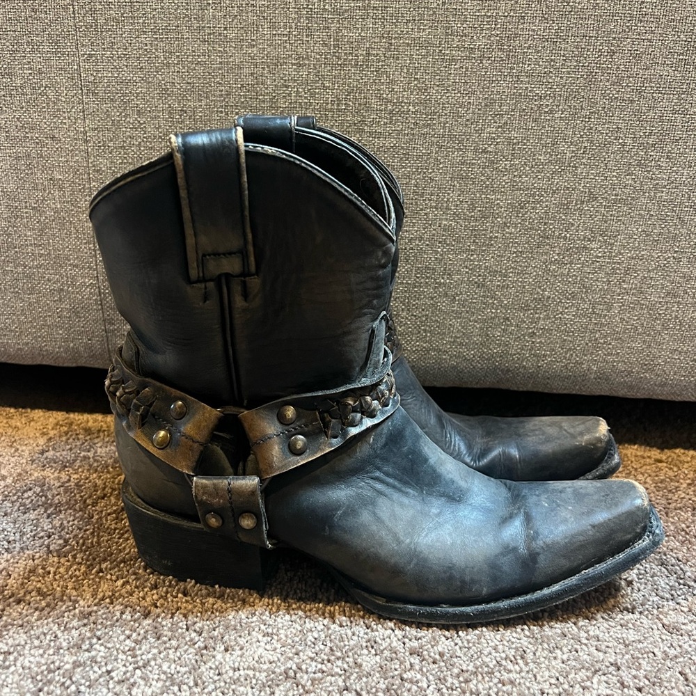 Idyllwind Boots!! Size 8.5 B